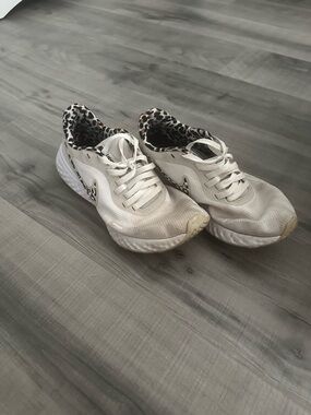 Nike White Women's Athletic Sneakers with Leopard Accent